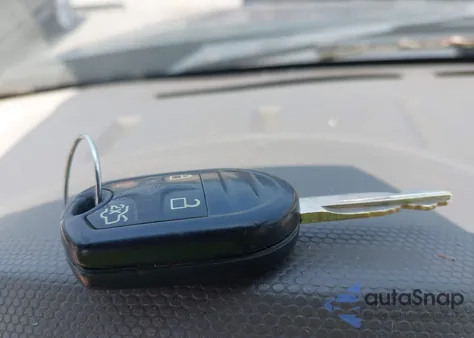 2010 Mercury Mariner from USA, damaged, VIN 4M2CN8B72AKJ06098